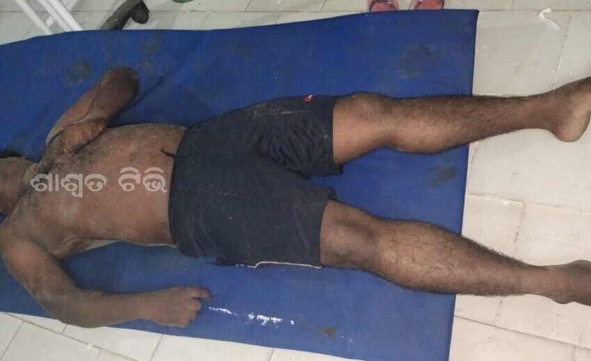  ଜାହାନିଆ ସମୁଦ୍ରରେ ଭାସିଗଲେ ୨ ଯୁବକ | ଜଣେ ଅଚେତ ଅବସ୍ଥାରେ ଉଦ୍ଧାର, ଅନ୍ୟ ଜଣେ ନିଖୋଜ